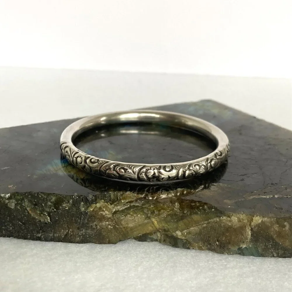 VTG Childrens Youth Sterling Silver 925 Y&S Round Repousse Bangle Bracelet Sz 6